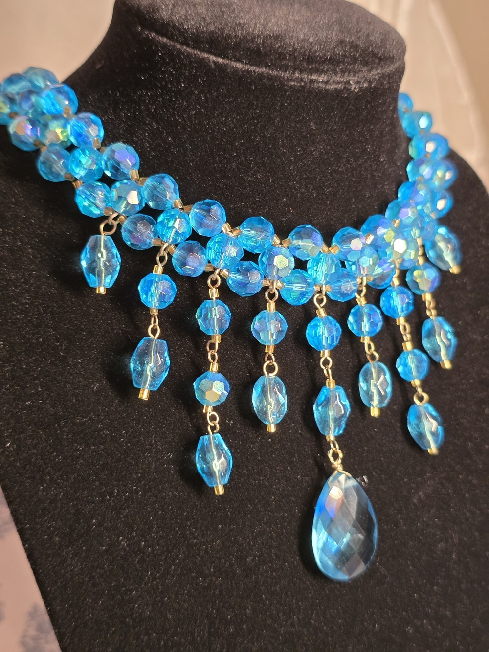 ✨STUNNING Hand-Woven Blue Glass Crystal Bib Necklace & Earring Set ✨